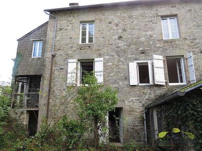 Maison - 130 m² - 10 pièces