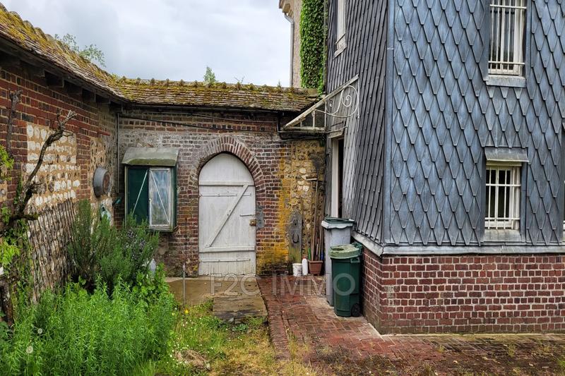 Propriété - 320 m² - 7 pièces