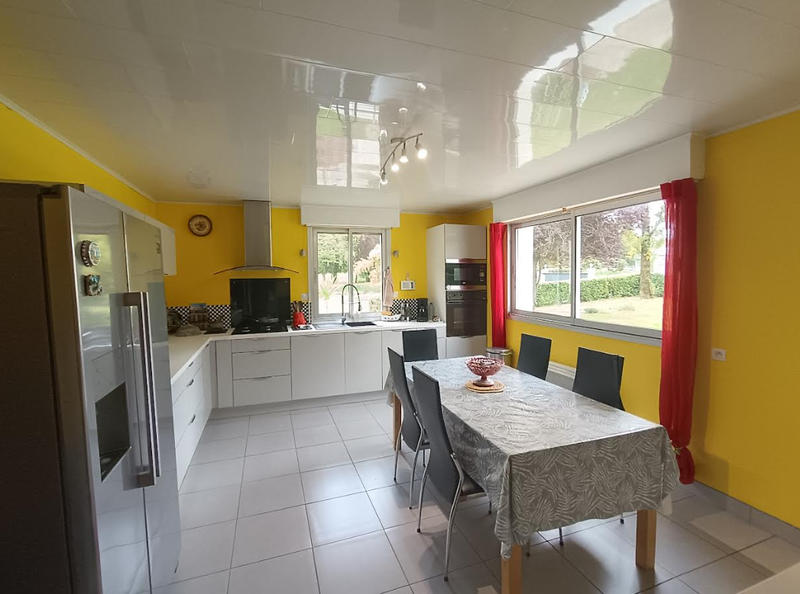 Maison - 154 m² - 8 pièces