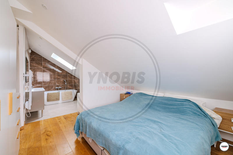 Maison - 164 m² - 8 pièces