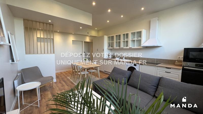 Chambre - 12 m² - 5 pièces