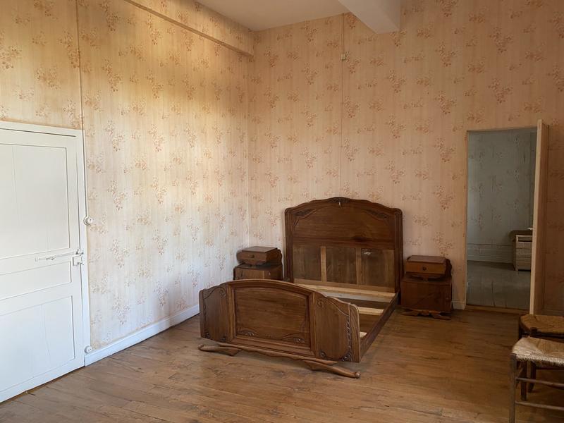 Maison - 400 m² - 12 pièces