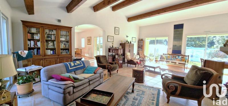 Maison - 203 m² - 6 pièces