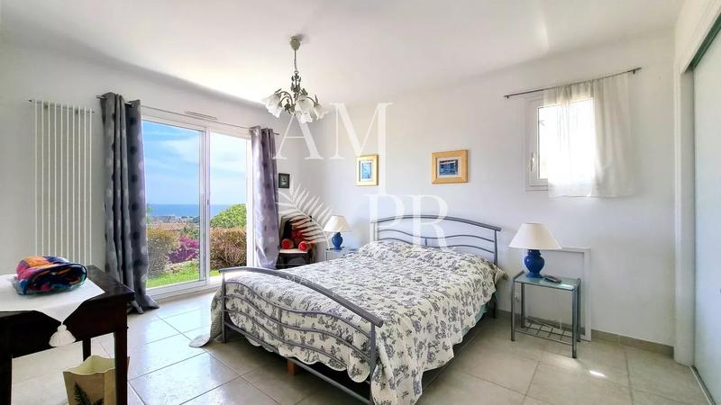 Villa - 148 m² - 7 pièces