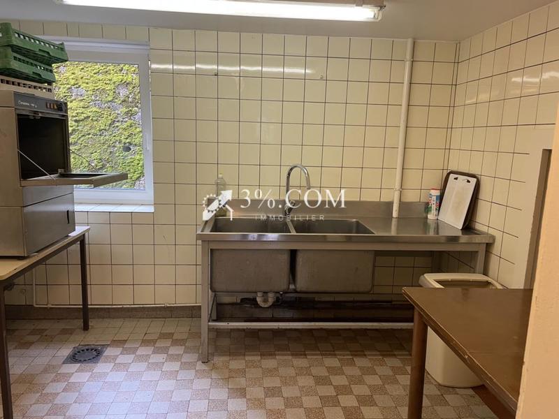 Maison - 630 m² - 25 pièces