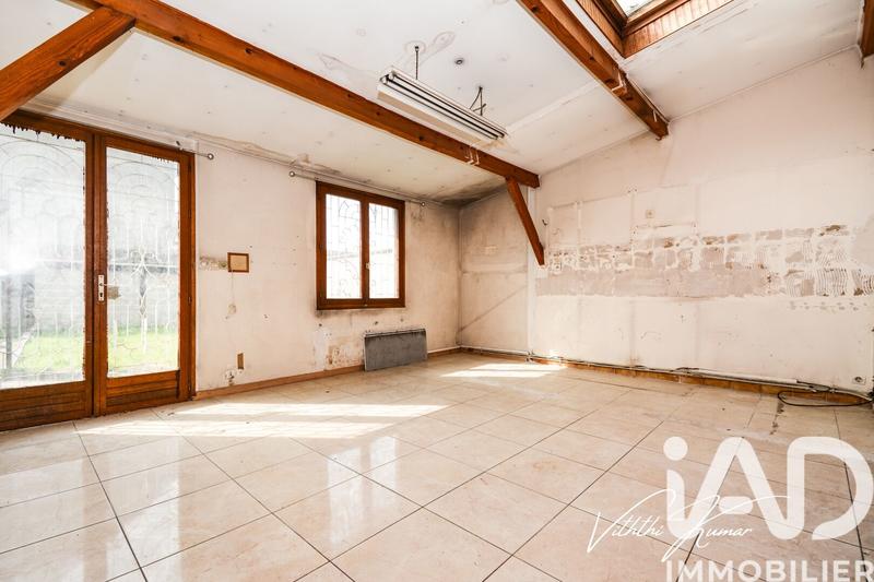 Maison - 210 m² - 5 pièces