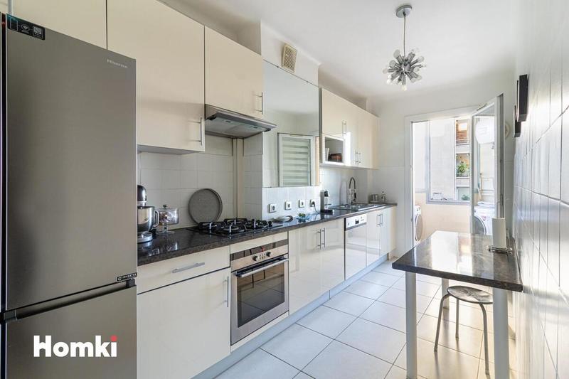 Appartement - 95 m² - 4 pièces