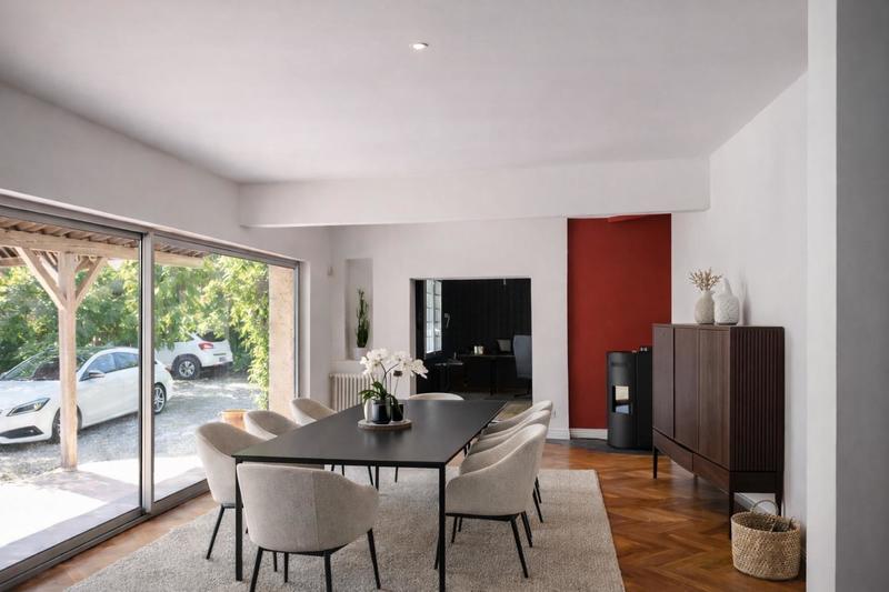 Maison - 219 m² - 6 pièces