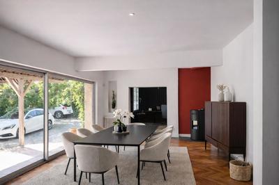 Maison - 219 m² - 6 pièces