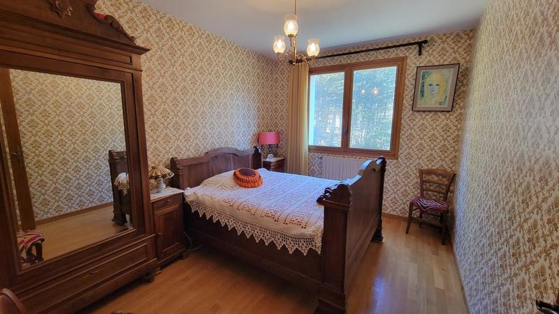 Maison - 241 m² - 6 pièces