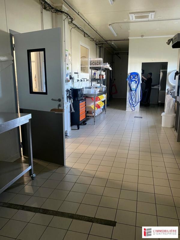 Local d'activité / Entrepôt - 400 m²