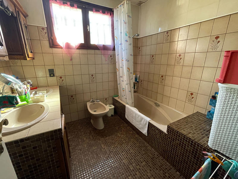 Maison - 100 m² - 5 pièces