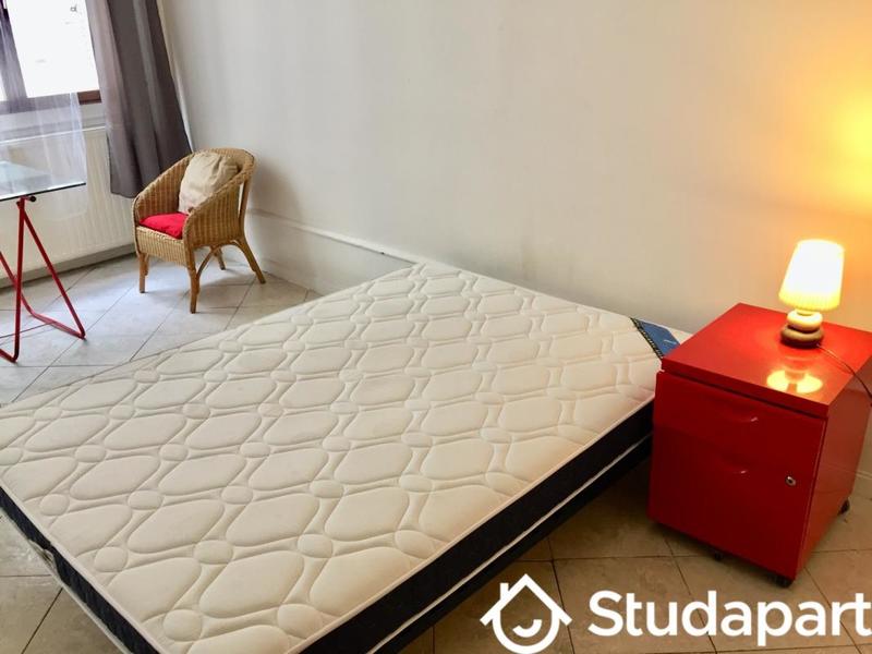 Chambre - 12 m² - 1 pièce