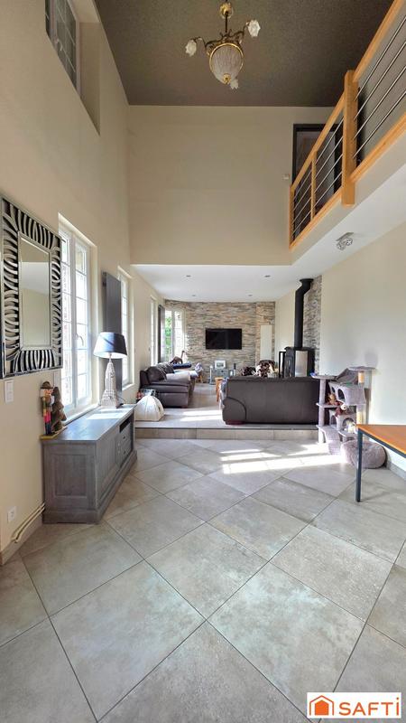 Maison - 183 m² - 5 pièces