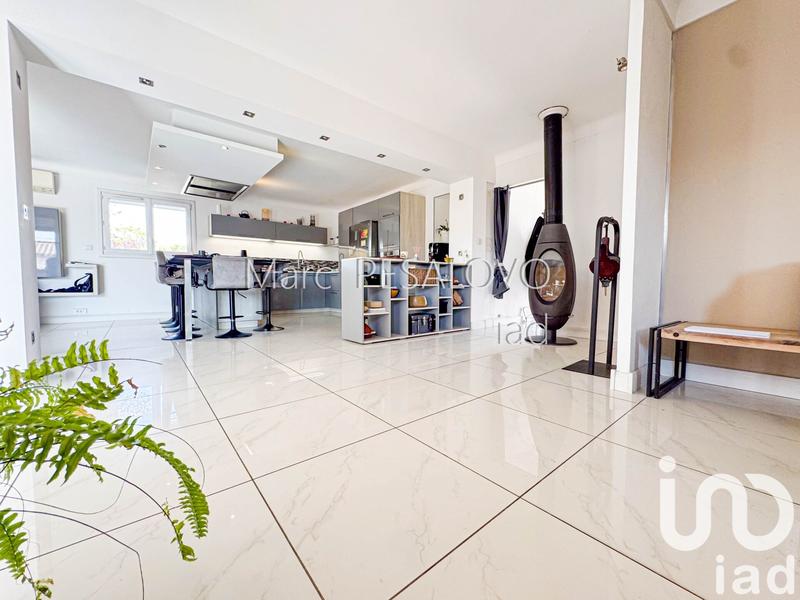 Maison - 159 m² - 7 pièces