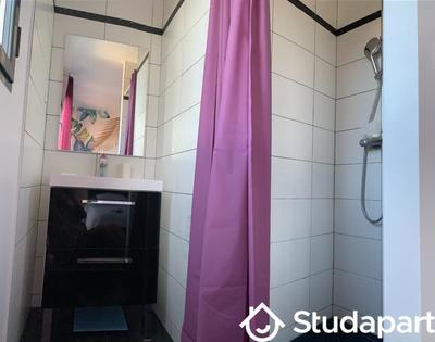 Chambre - 9 m² - 1 pièce