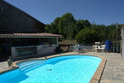 Maison - 270 m² - 6 pièces