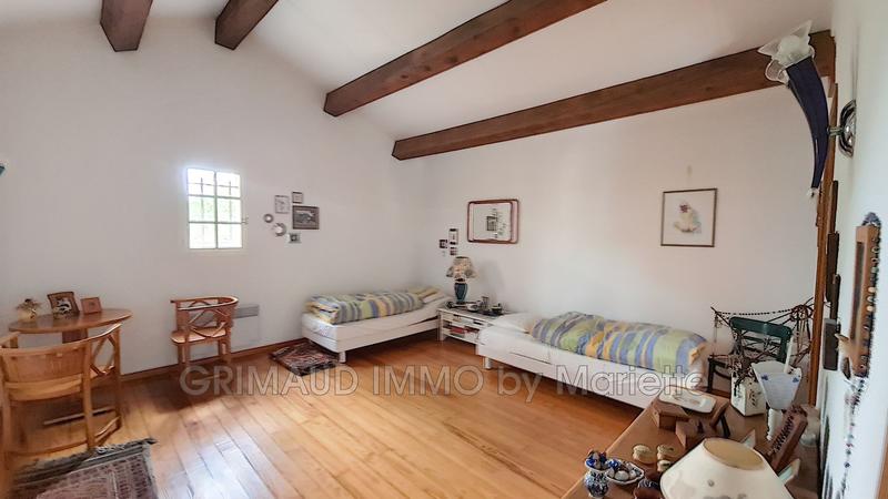 Villa - 225 m² - 6 pièces