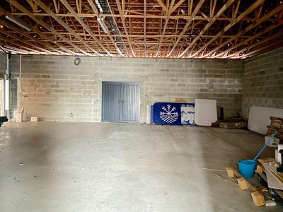 Local commercial - 225 m² - 2 pièces