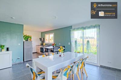 Maison - 105 m² - 6 pièces