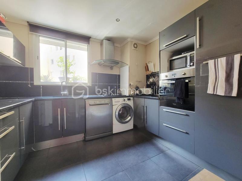 Appartement - 72 m² - 4 pièces