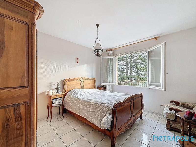 Maison - 146 m² - 6 pièces