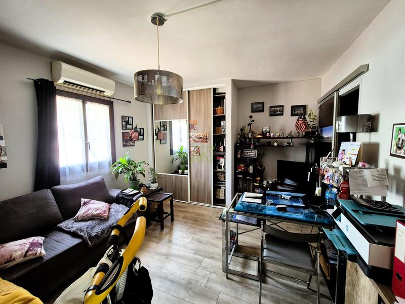 Maison traditionnelle - 313 m² - 11 pièces