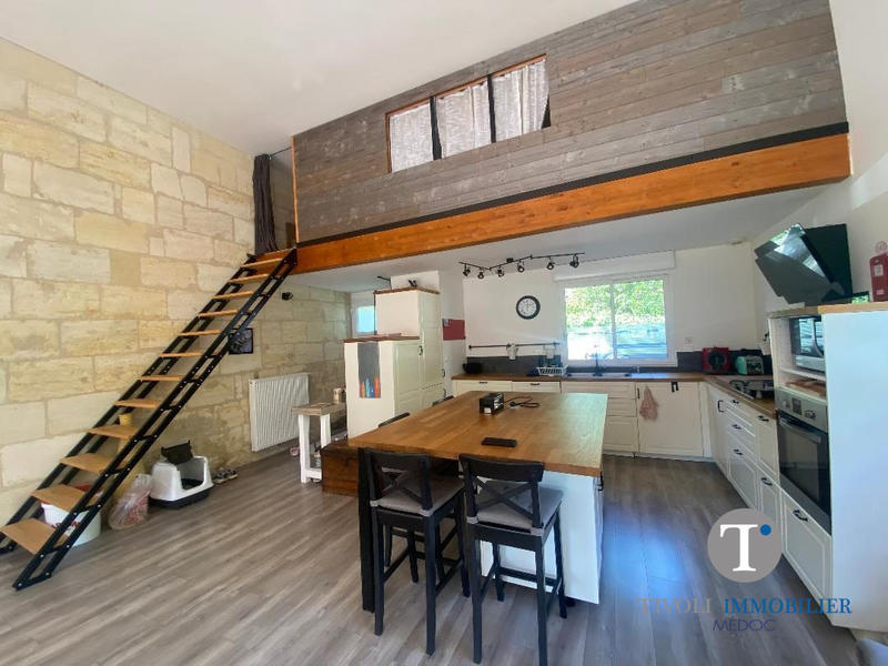 Appartement - 98 m² - 3 pièces