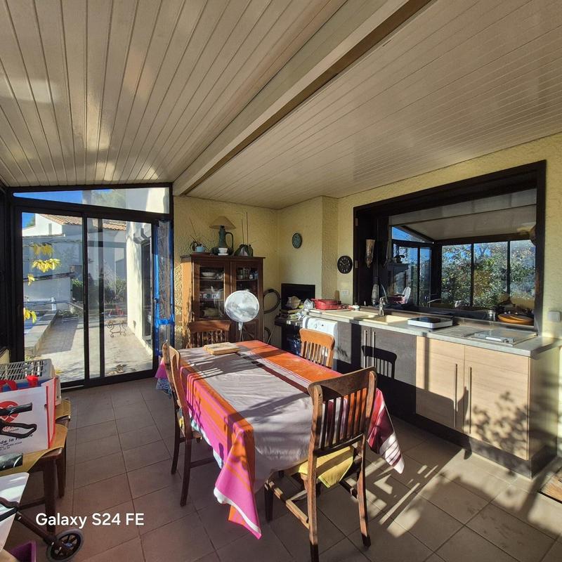 Villa - 201 m² - 10 pièces