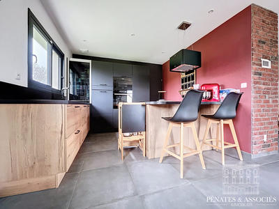 Maison - 110 m² - 6 pièces