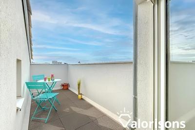 Appartement - 90 m² - 4 pièces