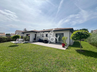 Maison - 102 m² - 4 pièces