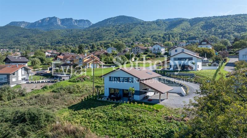 Maison - 171 m² - 6 pièces