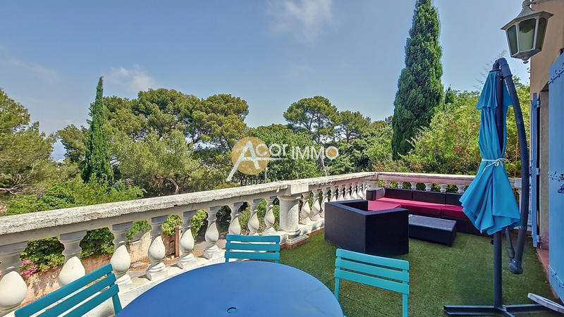 Maison - 193 m² - 5 pièces