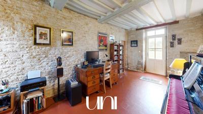 Maison - 228 m² - 7 pièces