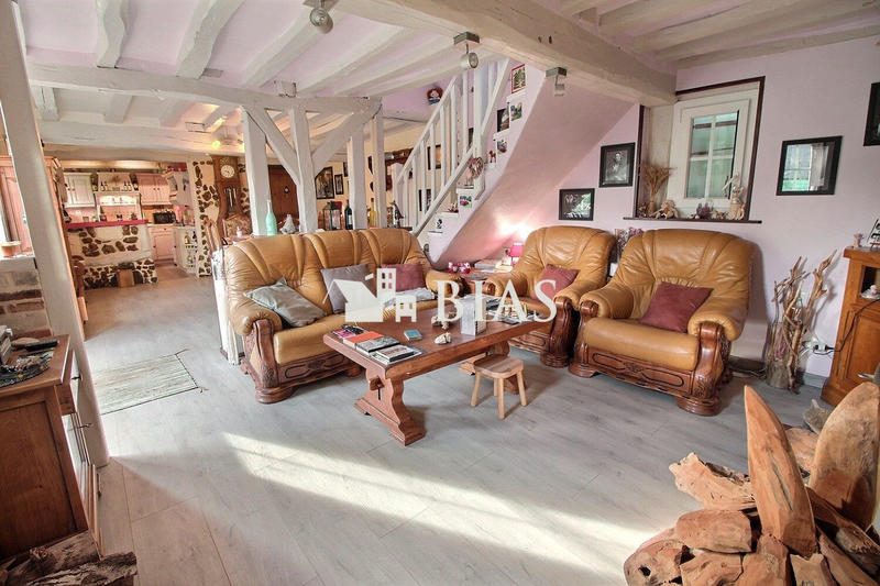 Maison - 101 m² - 5 pièces