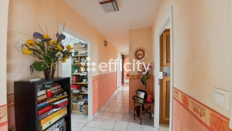 Maison - 178 m² - 7 pièces