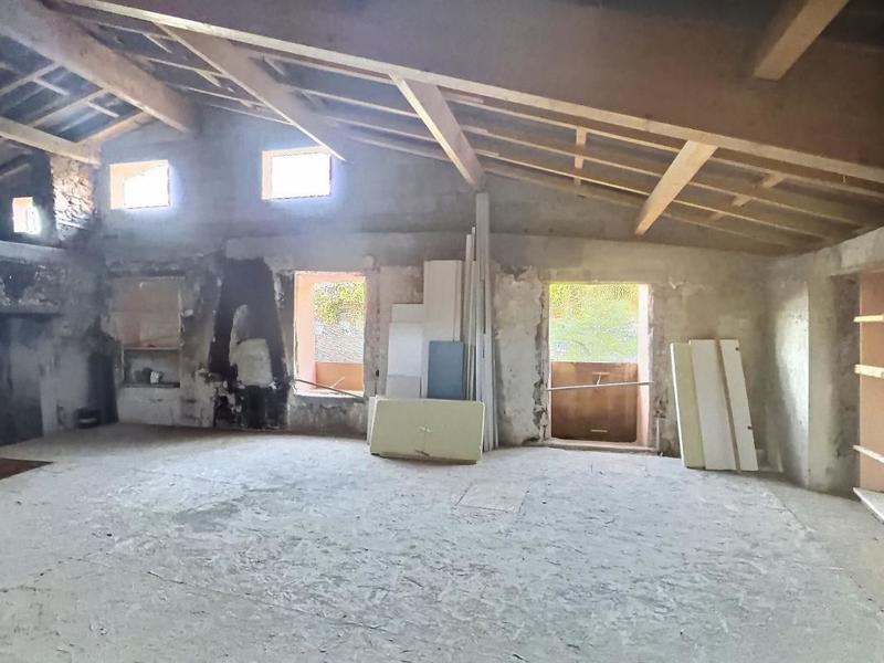 Loft - 74 m² - 4 pièces