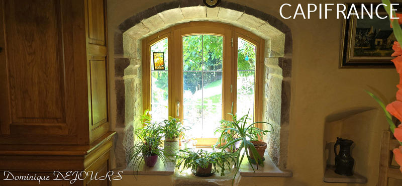 Maison - 285 m² - 10 pièces