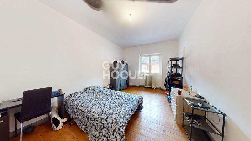 Appartement - 100 m² - 5 pièces