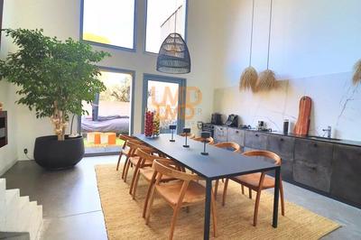 Maison - 190 m² - 4 pièces