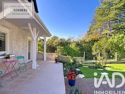 Maison - 157 m² - 6 pièces