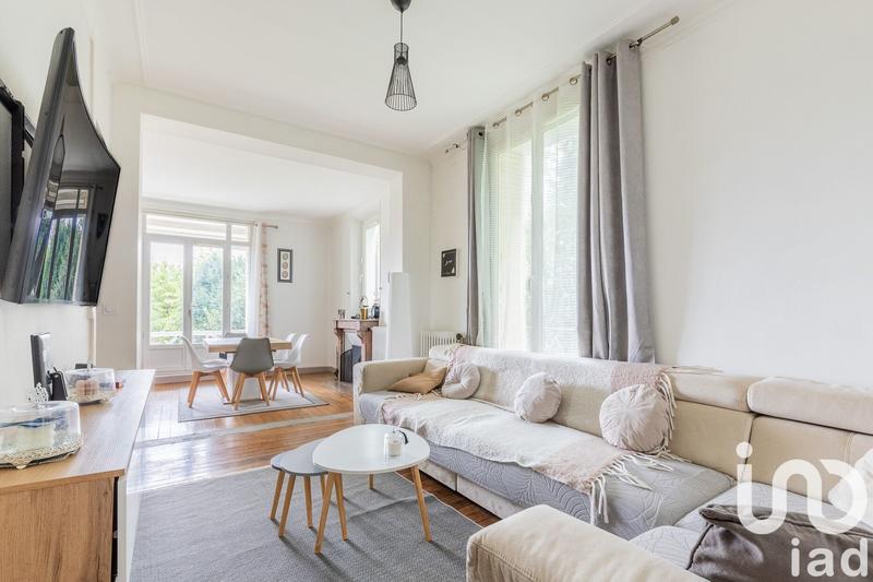 Maison - 95 m² - 5 pièces