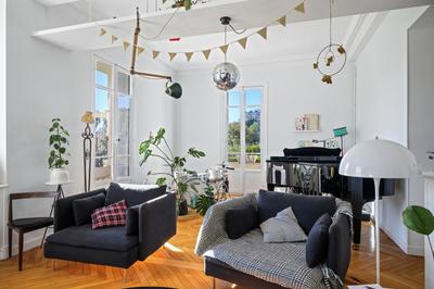 Appartement bourgeois - 125 m² - 5 pièces