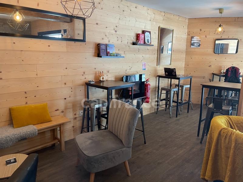 Fonds de commerce - 122 m²