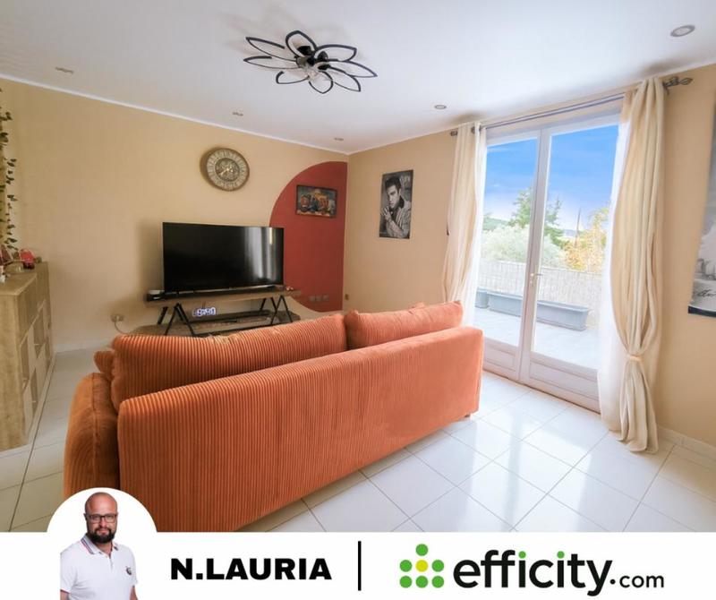 Maison - 90 m² - 4 pièces