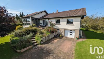 Maison - 249 m² - 9 pièces