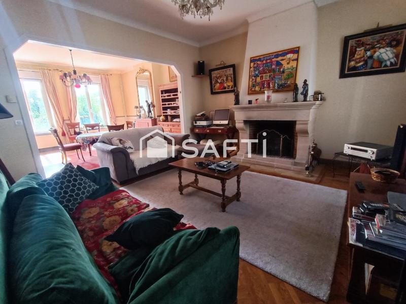 Maison - 245 m² - 7 pièces