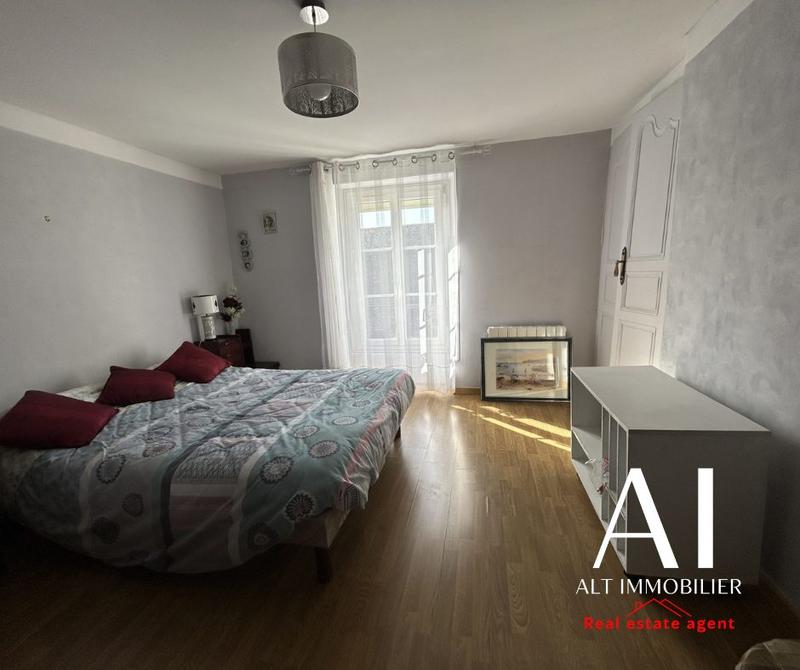 Maison ancienne - 97 m² - 4 pièces