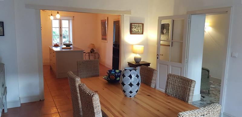 Maison - 200 m² - 5 pièces